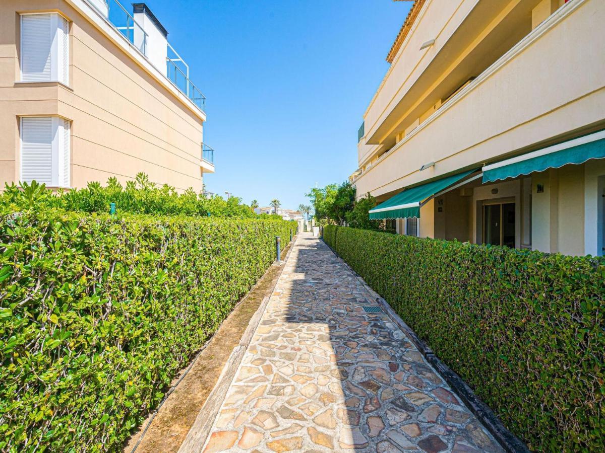 Apartment With Pool In Urb Medina Del Sol Дения Екстериор снимка
