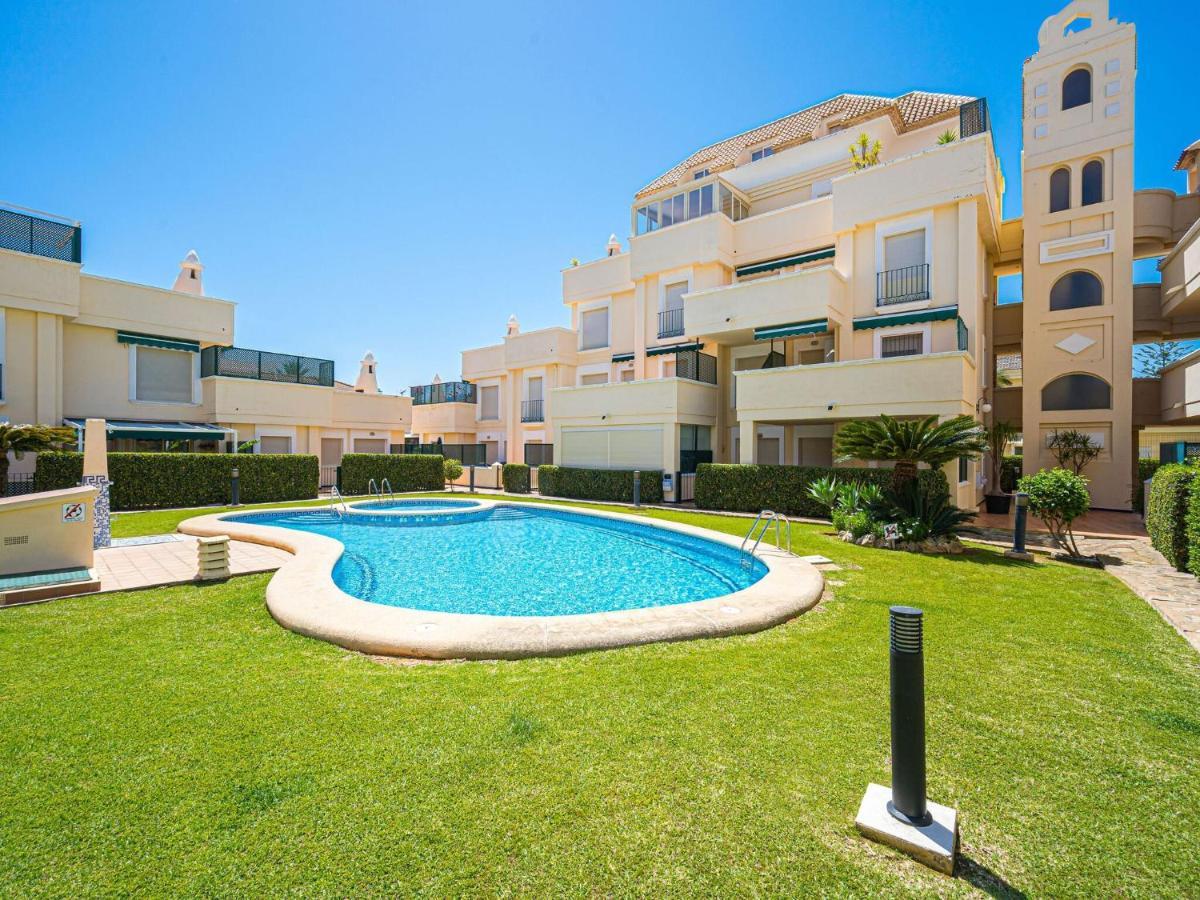 Apartment With Pool In Urb Medina Del Sol Дения Екстериор снимка