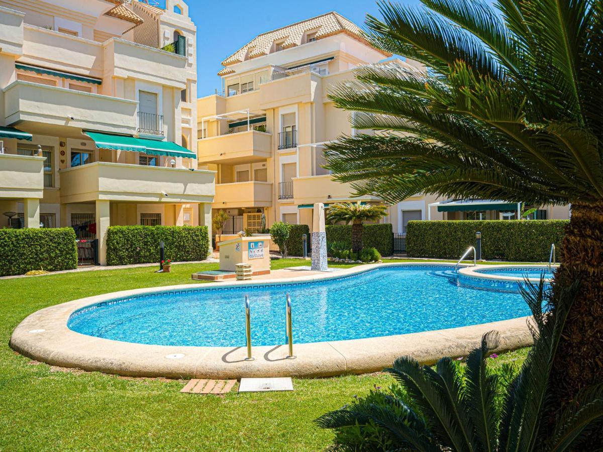 Apartment With Pool In Urb Medina Del Sol Дения Екстериор снимка