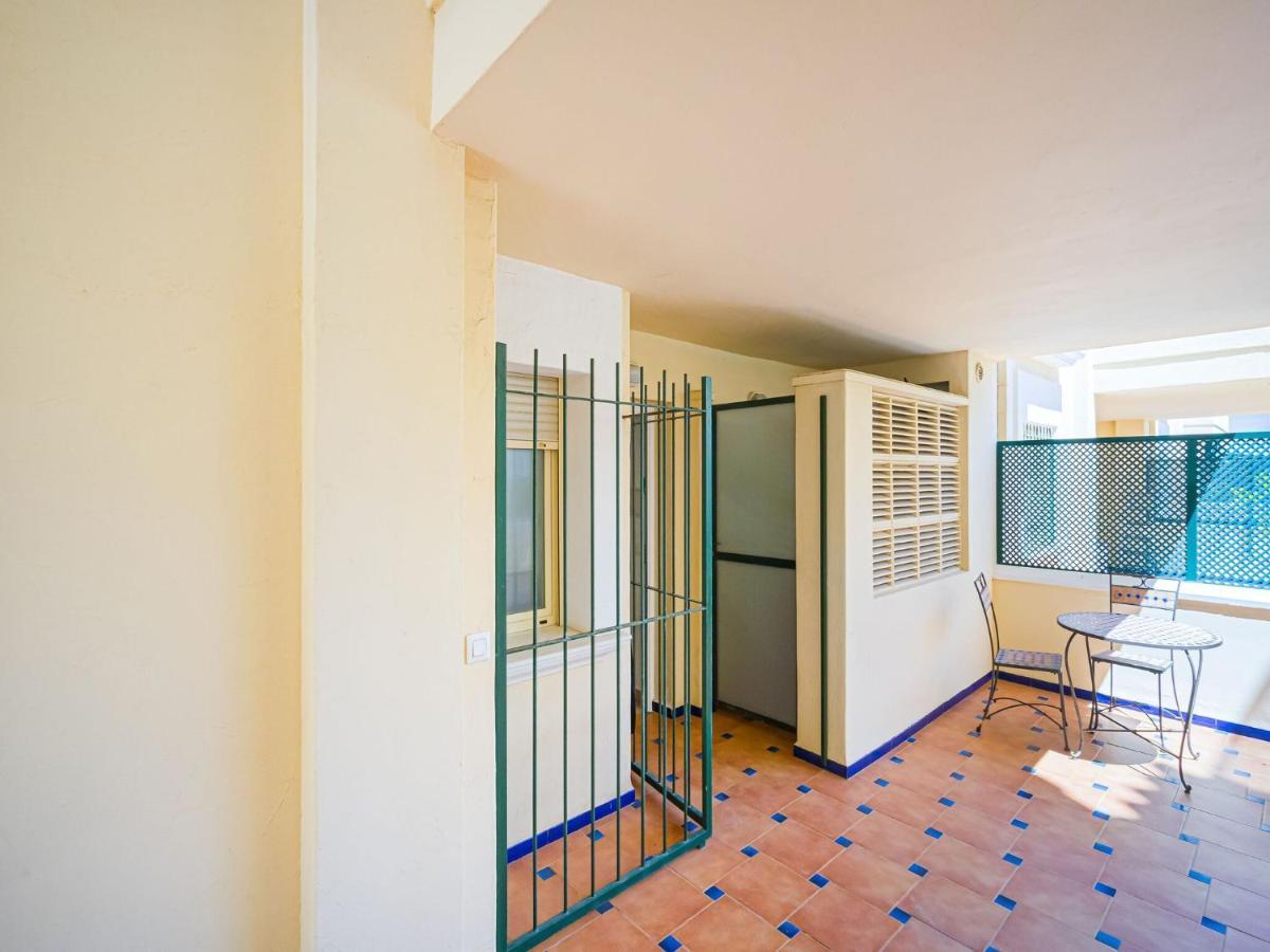 Apartment With Pool In Urb Medina Del Sol Дения Екстериор снимка
